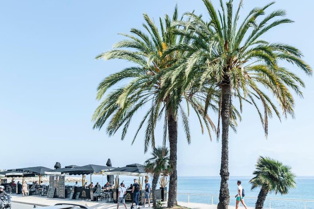 Superbe Studio Avec Terrasse En Front De Mer Menton Exteriör bild