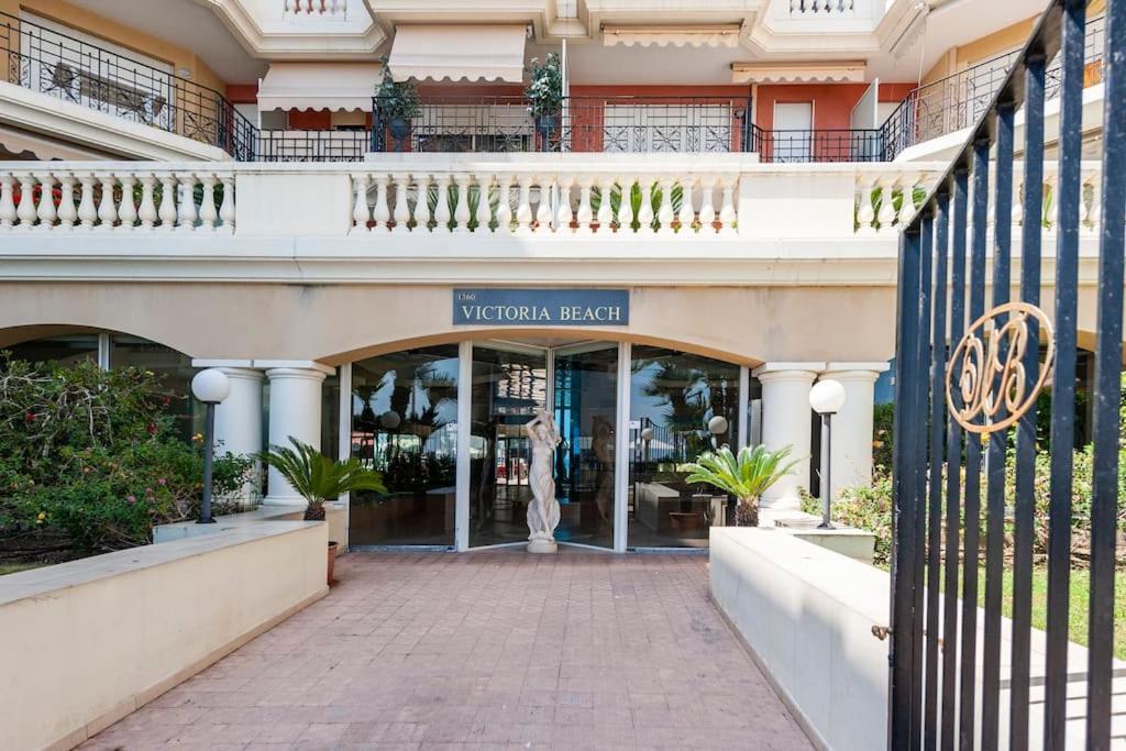 Superbe Studio Avec Terrasse En Front De Mer Menton Exteriör bild
